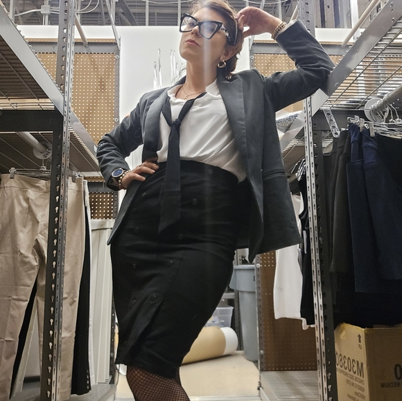 Mostly Chicos & Banana Republic - Picture 5 of 11